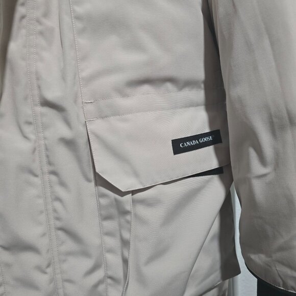 Luxury Brand Goose Parka - Picture 4 of 15